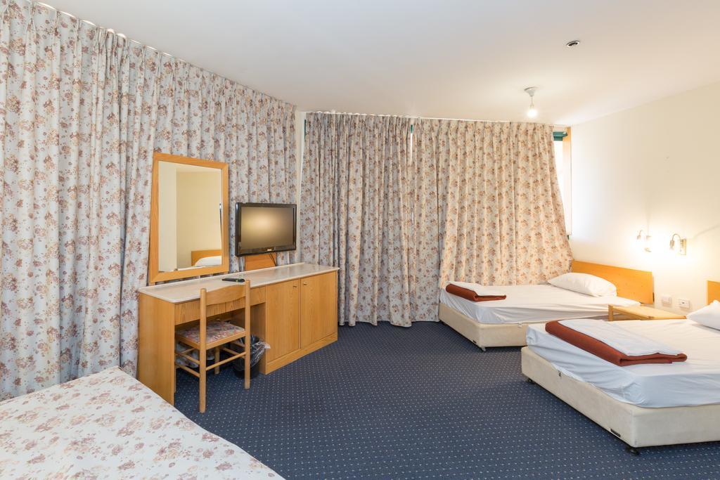 Hotel & Museum Dona Gracia Tiberias Eksteriør billede