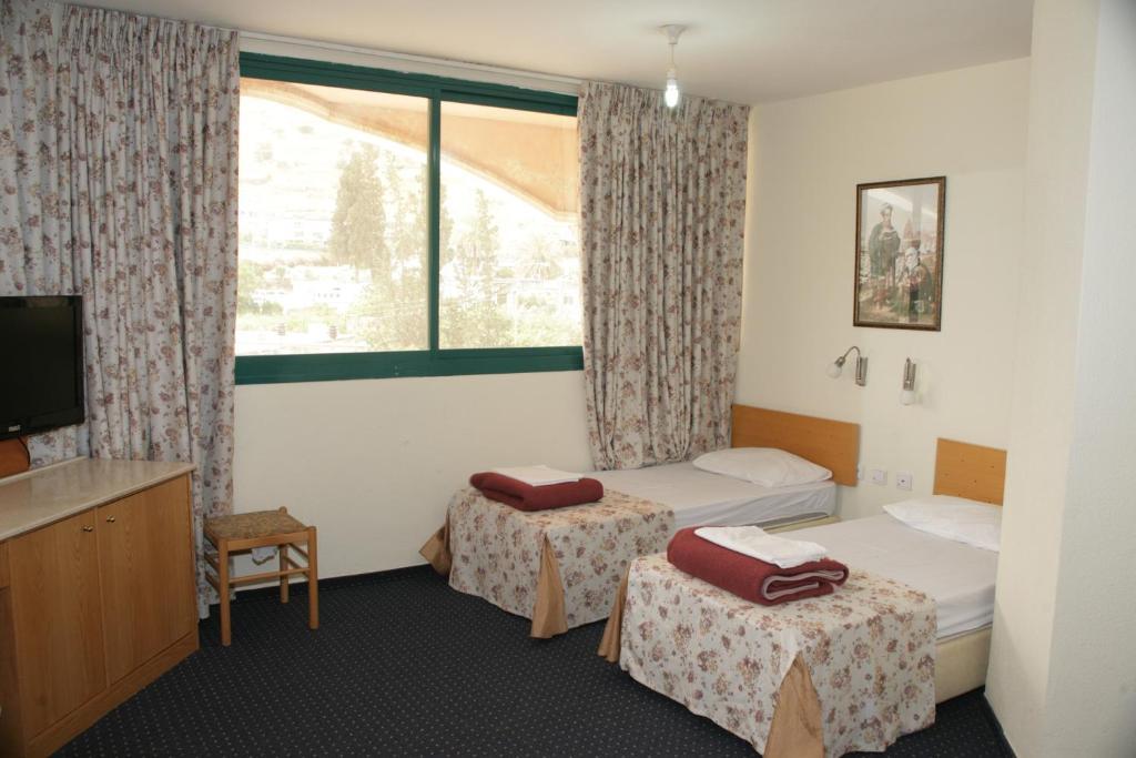 Hotel & Museum Dona Gracia Tiberias Værelse billede